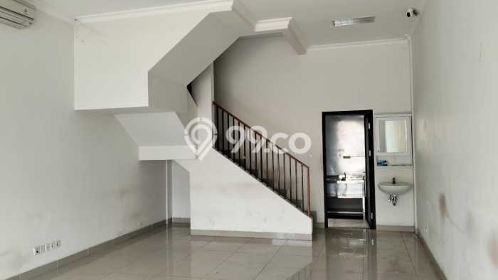 For Rent Ruko di Gading Serpong, Luas 104m², Area Ramai For Rent Ruko di Gading Serpong, Luas 104m², Area Ramai