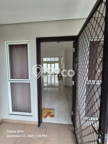 Rumah Minimalis 3 KT di Suvarna Sutera Tangerang Unfurnished Rumah Minimalis 3 KT di Suvarna Sutera Tangerang Unfurnished