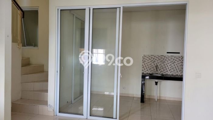 Dijual Rumah 2 Lantai, Shm, Di Vanya Park Dijual Rumah 2 Lantai, Shm, Di Vanya Park
