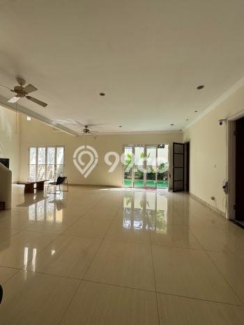Rumah Mewah LB 315m2 Siap Huni Desain Elegan di Alam Sutera, Tangerang Rumah Mewah LB 315m2 Siap Huni Desain Elegan di Alam Sutera, Tangerang
