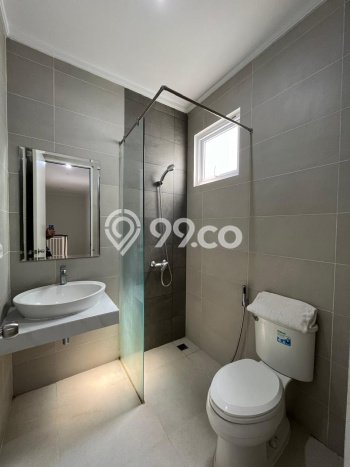 For Sale! Luxury House LT 180m2 Desain Elegan di Gading Serpong For Sale! Luxury House LT 180m2 Desain Elegan di Gading Serpong