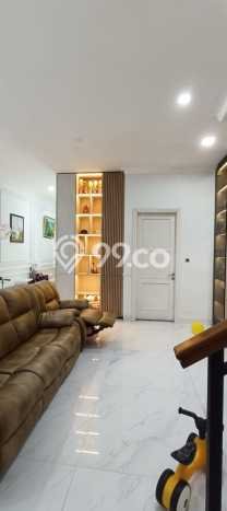 Jual Rumah Luas Elegan Dengan View Cantik di Gading Serpong, Tangerang Jual Rumah Luas Elegan Dengan View Cantik di Gading Serpong, Tangerang