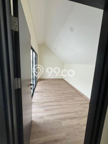 Jual Rumah Luas Elegan Dengan View Cantik di Gading Serpong, Tangerang Jual Rumah Luas Elegan Dengan View Cantik di Gading Serpong, Tangerang