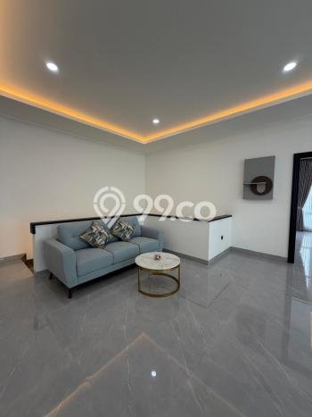 Jual Rumah Mewah Megah Dengan View Cantik di Alam Sutera, Tangerang Jual Rumah Mewah Megah Dengan View Cantik di Alam Sutera, Tangerang