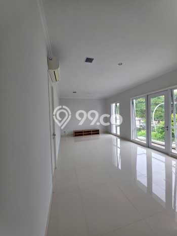 Rumah Luxury Modern Tanpa Renovasi di Gading Serpong Tangerang Rumah Luxury Modern Tanpa Renovasi di Gading Serpong Tangerang