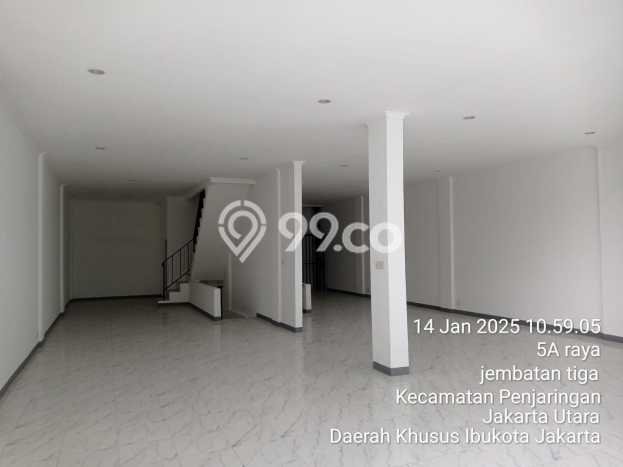 Ruko Dijual di Jakarta Utara LT 170m2 & LB 170m2 Lokasi Terbaik! Ruko Dijual di Jakarta Utara LT 170m2 & LB 170m2 Lokasi Terbaik!