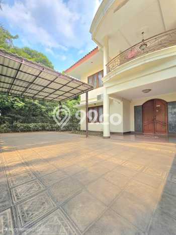 For Sale! Luxury House LT 804m2 Desain Modern di Pondok Indah For Sale! Luxury House LT 804m2 Desain Modern di Pondok Indah