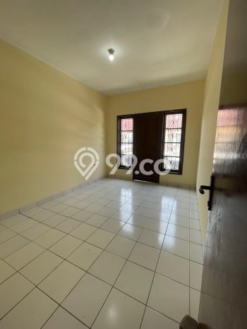 Dijual Rumah Mewah Megah Dengan View Cantik di Taman Palem, Jakarta Barat Dijual Rumah Mewah Megah Dengan View Cantik di Taman Palem, Jakarta Barat