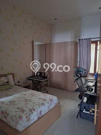 Hunian Mewah Siap Huni LT 160m2 di Kebon Jeruk, Jakarta Barat Hunian Mewah Siap Huni LT 160m2 di Kebon Jeruk, Jakarta Barat