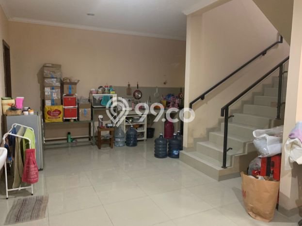 Rumah Elit Modern Siap Huni di Meruya Jakarta Barat Rumah Elit Modern Siap Huni di Meruya Jakarta Barat