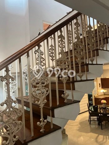 Rumah sewa siap pakai 4 KT di Puri Indah, Jakarta Barat Rumah sewa siap pakai 4 KT di Puri Indah, Jakarta Barat