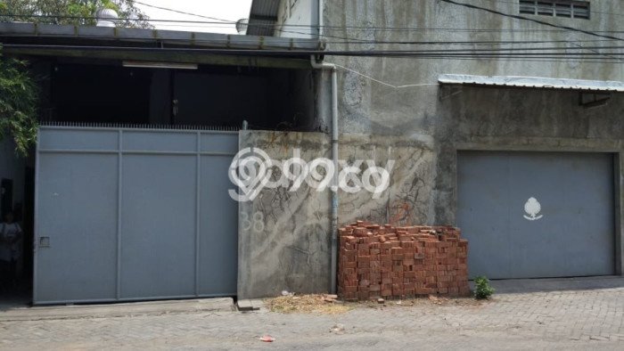 Unit Gudang Dijual di Kenjeran Surabaya 340m2 Unit Gudang Dijual di Kenjeran Surabaya 340m2