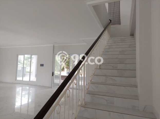 Jarang Ada! Rumah Sewa 4 Kamar Bagus Siap Huni BSD City Jarang Ada! Rumah Sewa 4 Kamar Bagus Siap Huni BSD City