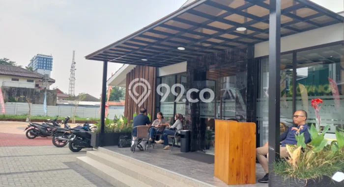 Rumah Elit LB 210m2 Siap Pakai Desain Elegan di Pakuan, Bogor Rumah Elit LB 210m2 Siap Pakai Desain Elegan di Pakuan, Bogor