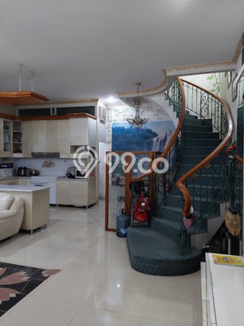 Rumah Elit Modern Tanpa Renovasi di Jelambar Jakarta Barat Rumah Elit Modern Tanpa Renovasi di Jelambar Jakarta Barat