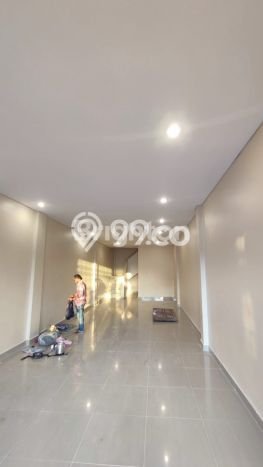 KEUNTUNGAN BERLIPAT! Ruko di Dajanpeken, Luas 121m², Posisi Mainroad KEUNTUNGAN BERLIPAT! Ruko di Dajanpeken, Luas 121m², Posisi Mainroad