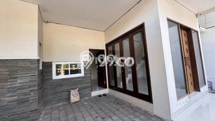 Sewa Rumah Harga Terjangkau di Renon Denpasar dengan 3 Kamar Tidur Sewa Rumah Harga Terjangkau di Renon Denpasar dengan 3 Kamar Tidur