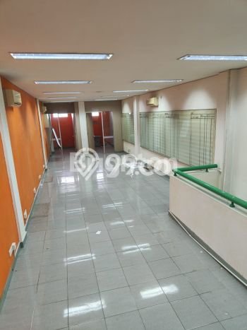 Ruko Disewa di Denpasar dengan LB 200m2 Area Komersial Ramai Ruko Disewa di Denpasar dengan LB 200m2 Area Komersial Ramai