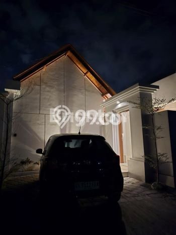 RENT NOW! Vila Strategis di , Area 200m2m², Akses ke Badung, Badung RENT NOW! Vila Strategis di , Area 200m2m², Akses ke Badung, Badung