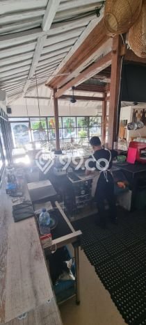 Unit Komersial Tersedia di Canggu Spesifikasi LB 300m2 Unit Komersial Tersedia di Canggu Spesifikasi LB 300m2