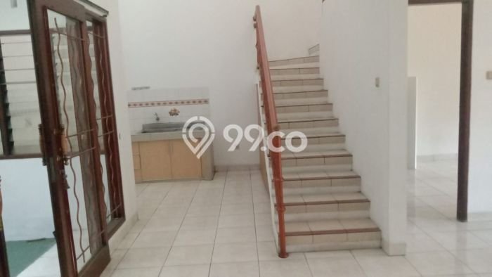 Rumah kawasan Batununggal, Bandung, LT 126m2m² LB 190m2m² Rumah kawasan Batununggal, Bandung, LT 126m2m² LB 190m2m²