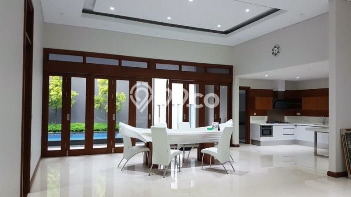 BEST OFFER! Rumah Untuk Investasi di Ciumbuleuit, LT 512m2m² Bangunan 400m2m² BEST OFFER! Rumah Untuk Investasi di Ciumbuleuit, LT 512m2m² Bangunan 400m2m²