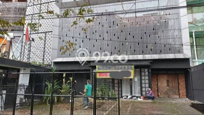 Dijual! Kantor di Gatot Subroto Bandung LT 308m2 / LB 460m2 Kawasan Strategis Dijual! Kantor di Gatot Subroto Bandung LT 308m2 / LB 460m2 Kawasan Strategis