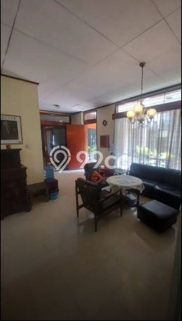 Ready to Use! Luxury House LT 662m2 Desain Modern di Bandung Kota Ready to Use! Luxury House LT 662m2 Desain Modern di Bandung Kota