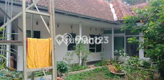 For Sale! Luxury House LT 778m2 Desain Modern di Bandung Kota For Sale! Luxury House LT 778m2 Desain Modern di Bandung Kota