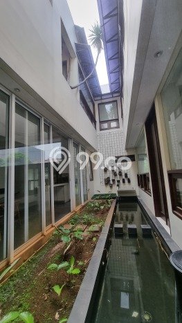 Hunian Elit LB 200m2 Siap Pakai Desain Elegan di Pondok Indah, Jakarta Selatan Hunian Elit LB 200m2 Siap Pakai Desain Elegan di Pondok Indah, Jakarta Selatan