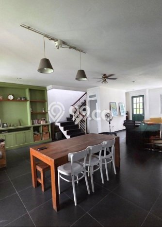 Hunian Elit LB 250m2 Siap Huni Desain Elegan di Cibubur, Bekasi Hunian Elit LB 250m2 Siap Huni Desain Elegan di Cibubur, Bekasi