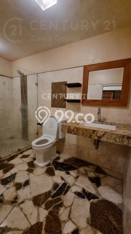 Rumah Disewakan Jakarta Selatan LT 207m2 LB 300m2 Area Mampang Rumah Disewakan Jakarta Selatan LT 207m2 LB 300m2 Area Mampang