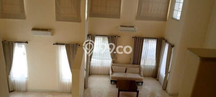 Jarang Ada! Rumah Sewa 4 Kamar Bagus Siap Huni Lippo Karawaci Jarang Ada! Rumah Sewa 4 Kamar Bagus Siap Huni Lippo Karawaci