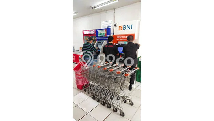 POTENSI BESAR! Hotel di Cakung, Luas 300m2m², Pusat Komersial POTENSI BESAR! Hotel di Cakung, Luas 300m2m², Pusat Komersial