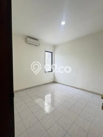 Disewakan Segera Rumah Kondisi Baik di Area Serpong, Tangerang Selatan Disewakan Segera Rumah Kondisi Baik di Area Serpong, Tangerang Selatan
