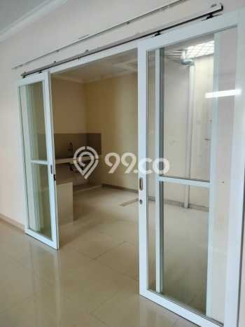 For Sale Rumah 5 Kamar Lokasi Strategis Nyaman dan Strategis di Serpong Utara For Sale Rumah 5 Kamar Lokasi Strategis Nyaman dan Strategis di Serpong Utara