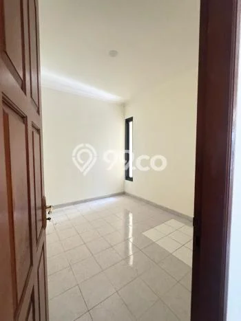Disewakan Segera Rumah Kondisi Baik di Area Serpong, Tangerang Selatan Disewakan Segera Rumah Kondisi Baik di Area Serpong, Tangerang Selatan