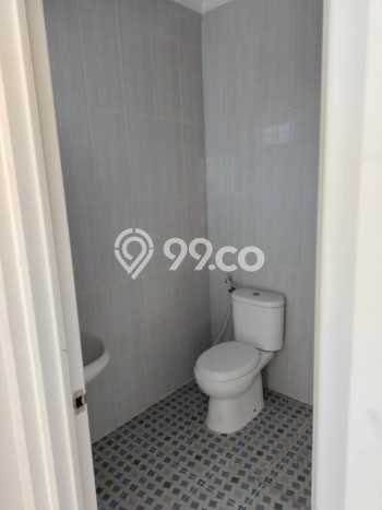 For Sale Rumah 5 Kamar Lokasi Strategis Nyaman dan Strategis di Serpong Utara For Sale Rumah 5 Kamar Lokasi Strategis Nyaman dan Strategis di Serpong Utara