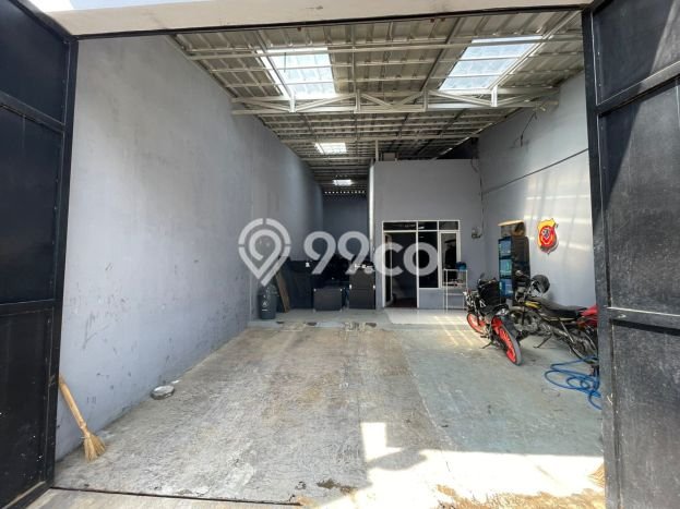 Gudang Strategis Kawasan Holis Cigondewah, Luas 102m², Lokasi Bisnis, Dekat Holis Cigondewah, Bandung, Bandung Gudang Strategis Kawasan Holis Cigondewah, Luas 102m², Lokasi Bisnis, Dekat Holis Cigondewah, Bandung, Bandung