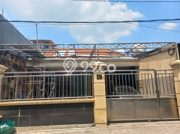 Dijual Cepat Rumah Bagus Siap Huni LB 150m2 di Asemrowo, Surabaya Dijual Cepat Rumah Bagus Siap Huni LB 150m2 di Asemrowo, Surabaya