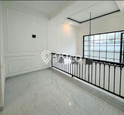 Dijual Rumah Mewah Megah Dengan View Eksklusif di Joglo, Jakarta Barat Dijual Rumah Mewah Megah Dengan View Eksklusif di Joglo, Jakarta Barat