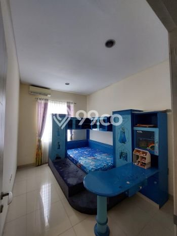 Rumah di Green Lake City, 4 KT, Pemandangan Kota, LT 90m² LB 160m² Rumah di Green Lake City, 4 KT, Pemandangan Kota, LT 90m² LB 160m²