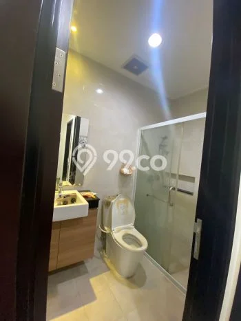 Rumah Strategis Minimalis Lb 100m2 di Cipondoh, Tangerang Rumah Strategis Minimalis Lb 100m2 di Cipondoh, Tangerang