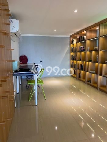 Rumah Strategis dengan Luas Tanah 160m2m² dan Luas Bangunan 422m2m² di Kawasan , Tangerang Rumah Strategis dengan Luas Tanah 160m2m² dan Luas Bangunan 422m2m² di Kawasan , Tangerang