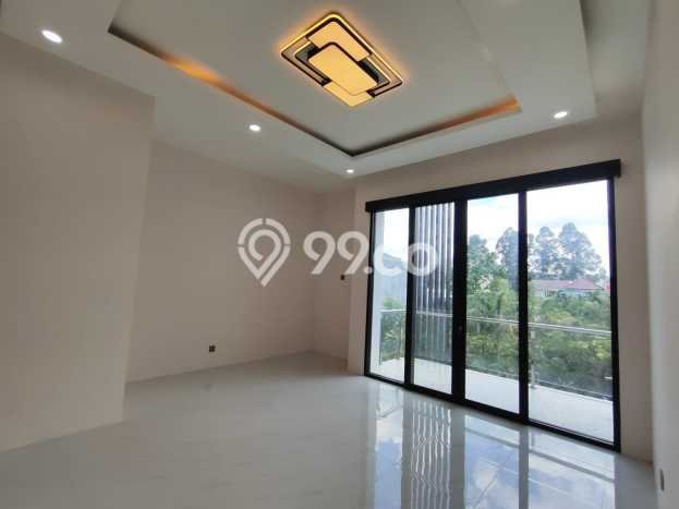 Jual Rumah Mewah Megah Dengan View Cantik di Meruya, Jakarta Barat Jual Rumah Mewah Megah Dengan View Cantik di Meruya, Jakarta Barat
