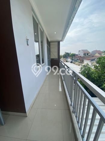 Hunian Elit LB 350m2 Siap Huni Desain Elegan di Duta Garden, Tangerang Hunian Elit LB 350m2 Siap Huni Desain Elegan di Duta Garden, Tangerang