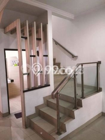 PROPERTI UNGGULAN! Rumah di Green Lake City, 4 KT, Area Premium, LT 160m² LB 210m² PROPERTI UNGGULAN! Rumah di Green Lake City, 4 KT, Area Premium, LT 160m² LB 210m²