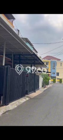 RARE UNIT! Rumah kawasan Duri Kosambi, 3 KM, Pemandangan Kota, LT 66m² Bangunan 120m² RARE UNIT! Rumah kawasan Duri Kosambi, 3 KM, Pemandangan Kota, LT 66m² Bangunan 120m²