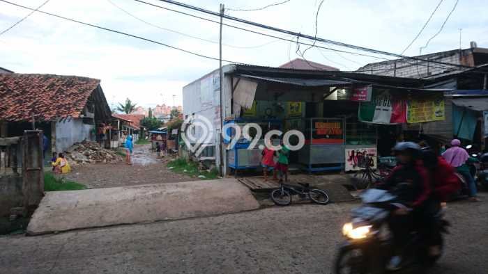Rumah Elit LB 300m2 Siap Huni Desain Elegan di Cengkareng Barat, Jakarta Barat Rumah Elit LB 300m2 Siap Huni Desain Elegan di Cengkareng Barat, Jakarta Barat