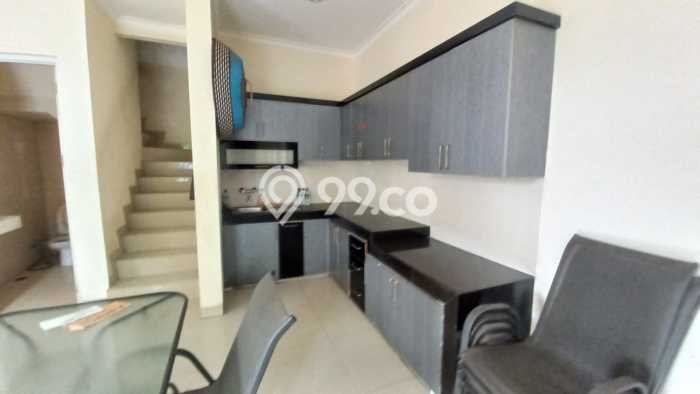 SPECIAL OFFER! Rumah area Green Lake City, 3 KT, Lingkungan Strategis, Luas 194m² LB 240m² SPECIAL OFFER! Rumah area Green Lake City, 3 KT, Lingkungan Strategis, Luas 194m² LB 240m²